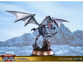 Yu-Gi-Oh! Blue-Eyes White Dragon Silver Edition hand-painted PVC statue by First 4 Figures