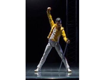 FREDDIE MERCURY FIGUARTS... 2