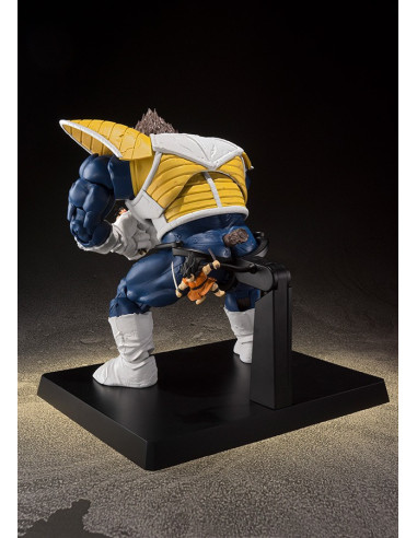 Tamashii Nations Great Ape Vegeta S.H.Figuarts premium edition including miniature Yajirobe statue