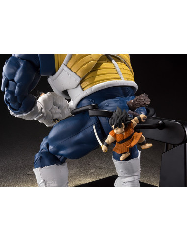 S.H.Figuarts Oozaru Vegeta transformation highly detailed and articulated from the legendary Saiyan Saga