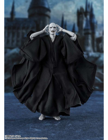 S.H.Figuarts Lord Voldemort Harry Potter and the Goblet of Fire – Wired cloth robes for wide posing range