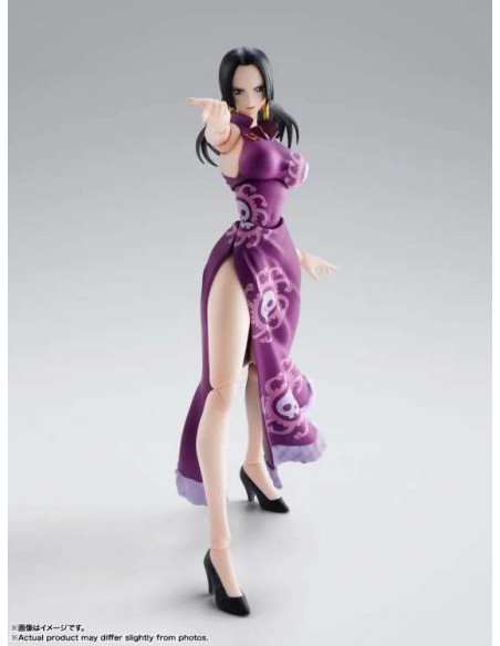 Boa Hancock S.H.Figuarts Summit War version by Bandai Tamashii Nations for collectors