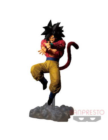 Son Goku Super Saiyan 4 da Dragon Ball GT, una figura dettagliata in PVC alta circa 17 cm.