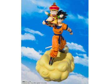 Son Goku e Son Gohan di Dragon Ball Z in sella alla Nuvola Kinto, un pezzo iconico.