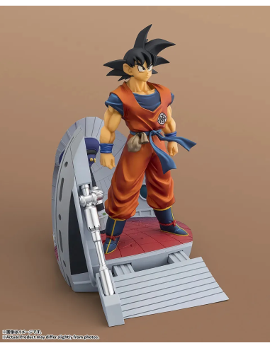 This 25 cm PVC Figuarts Zero figure perfectly embodies Son Goku's readiness for battle in Dragon Ball Z.