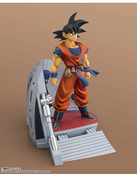 This 25 cm PVC Figuarts Zero figure perfectly embodies Son Goku's readiness for battle in Dragon Ball Z.