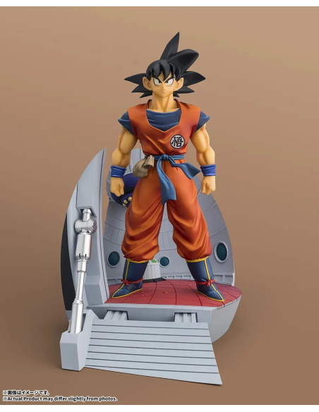 Celebrate the legendary Son Goku of Dragon Ball Z with this high-quality 25 cm Figuarts Zero PVC figure.