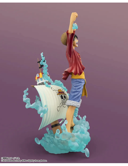 Dettagli curati per Monkey D. Luffy, catturato in questa statua One Piece in PVC.