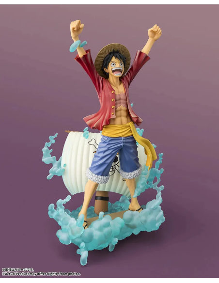 Rivivi i momenti epici di One Piece con questa splendida statua di Monkey D. Luffy.