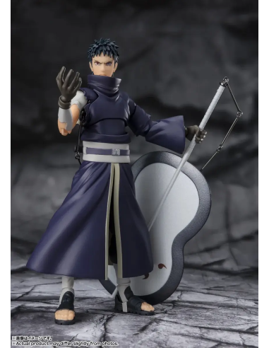 La S.H.Figuarts di Obito Uchiha da Naruto, alta circa 15 cm, ricca di dettagli.